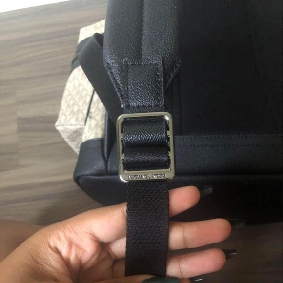 Michael Kors Hudson Logo Backpack - Picture 4 of 5